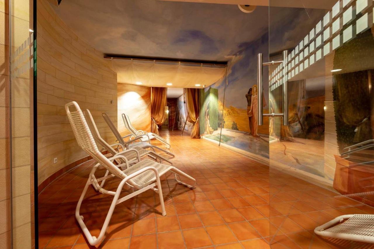 Hotel Gasthof Krone Niederstetten Exteriér fotografie